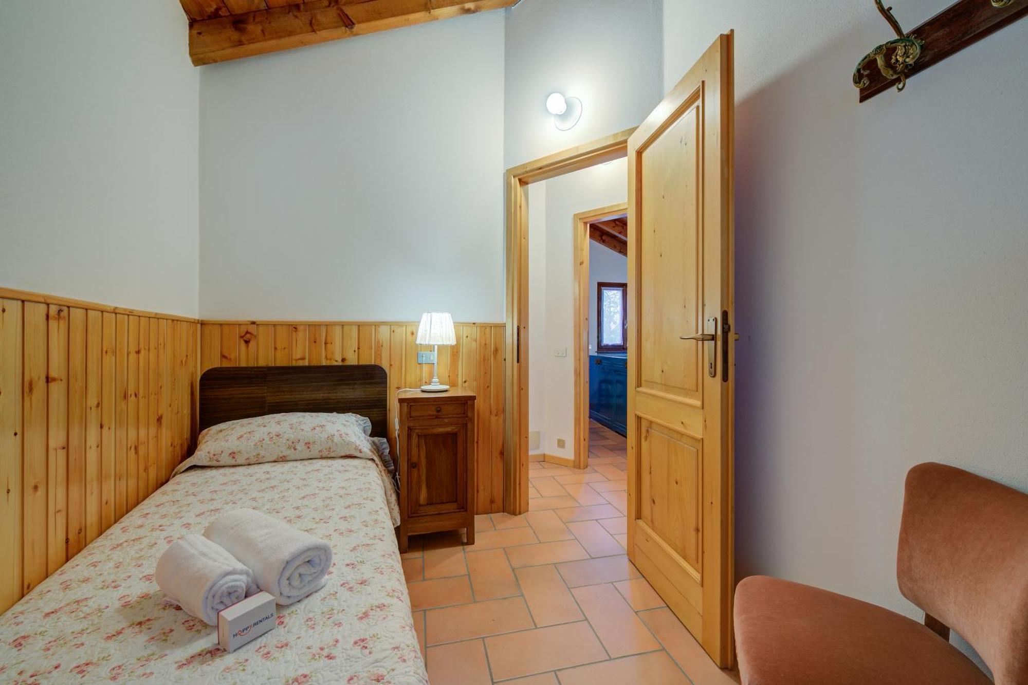 Villa Il Castagno Few Min From Beach - Happy Rentals Castelveccana ภายนอก รูปภาพ