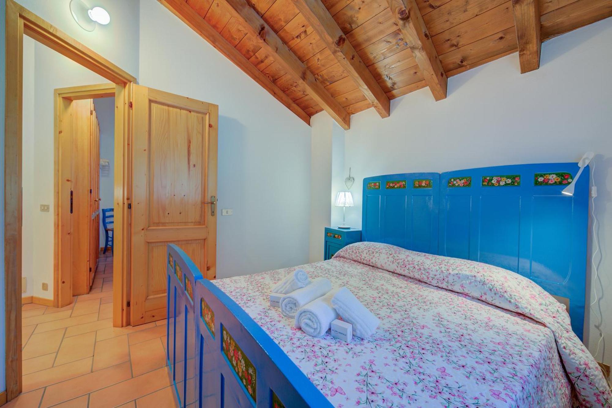 Villa Il Castagno Few Min From Beach - Happy Rentals Castelveccana ภายนอก รูปภาพ