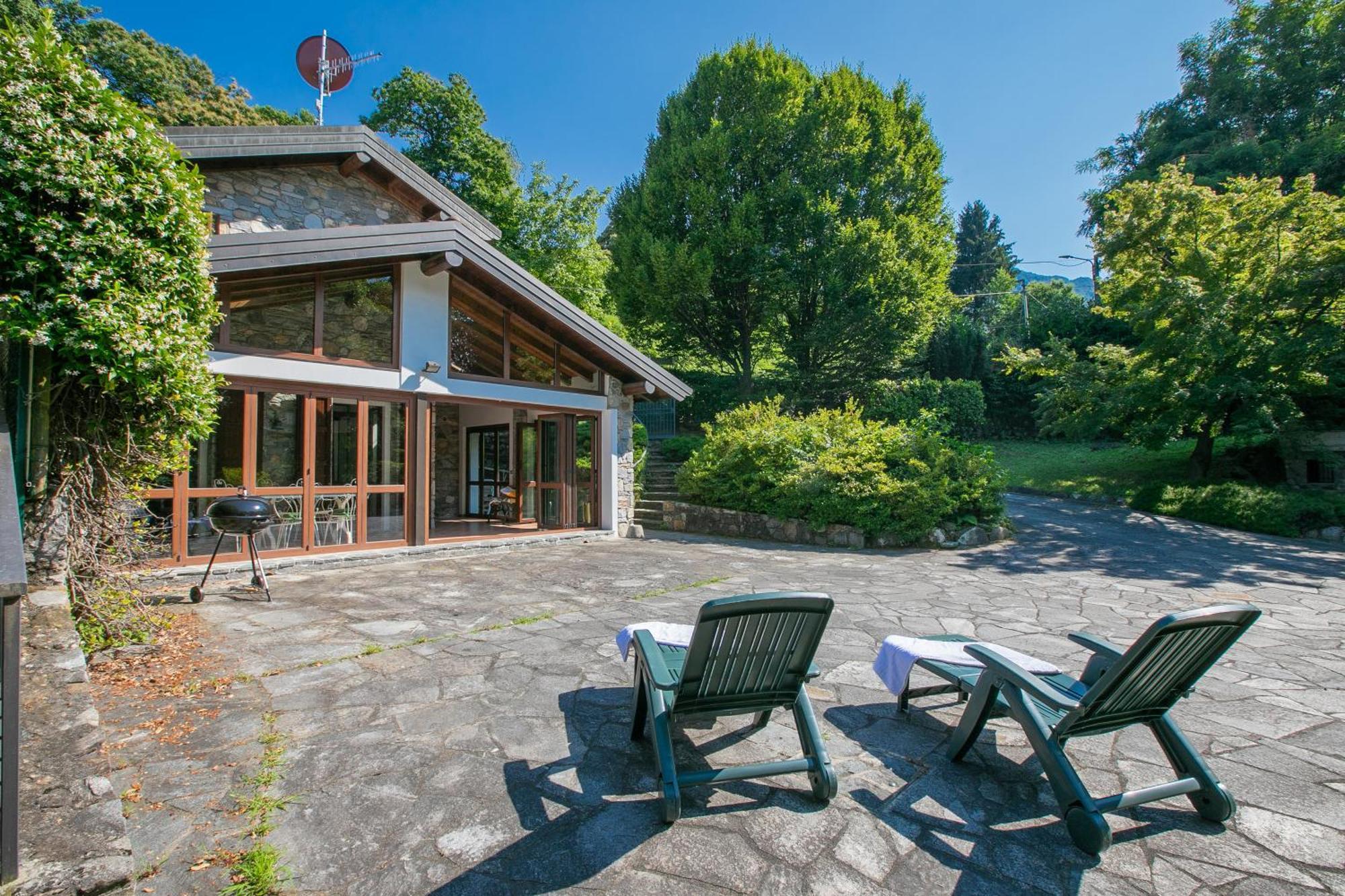 Villa Il Castagno Few Min From Beach - Happy Rentals Castelveccana ภายนอก รูปภาพ